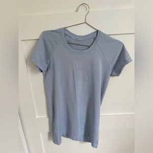 Size 8 LULULEMON blue shirt sleeve